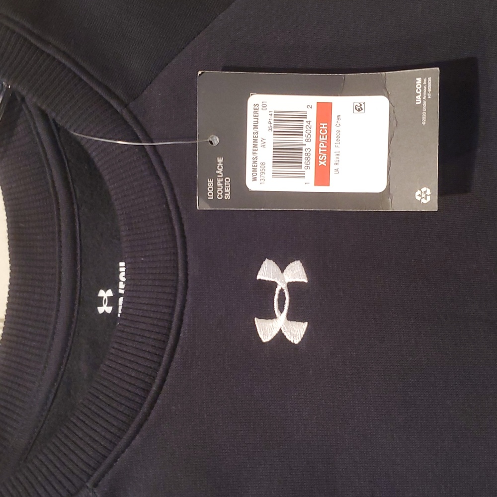 NWT Under Armour Womans XS Loose Fit Black  Crewneck Sweatshirt - Picture 2 of 5